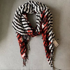 Sisley Black and White Stripes Scarf